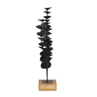 9 18 Skulptura s crnim metalnim listom s drvenom bazom