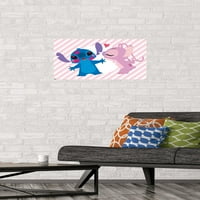 Disnejev plakat Lilo i Stitch - Anđeo i Stitch na zidu, 14.72522.375